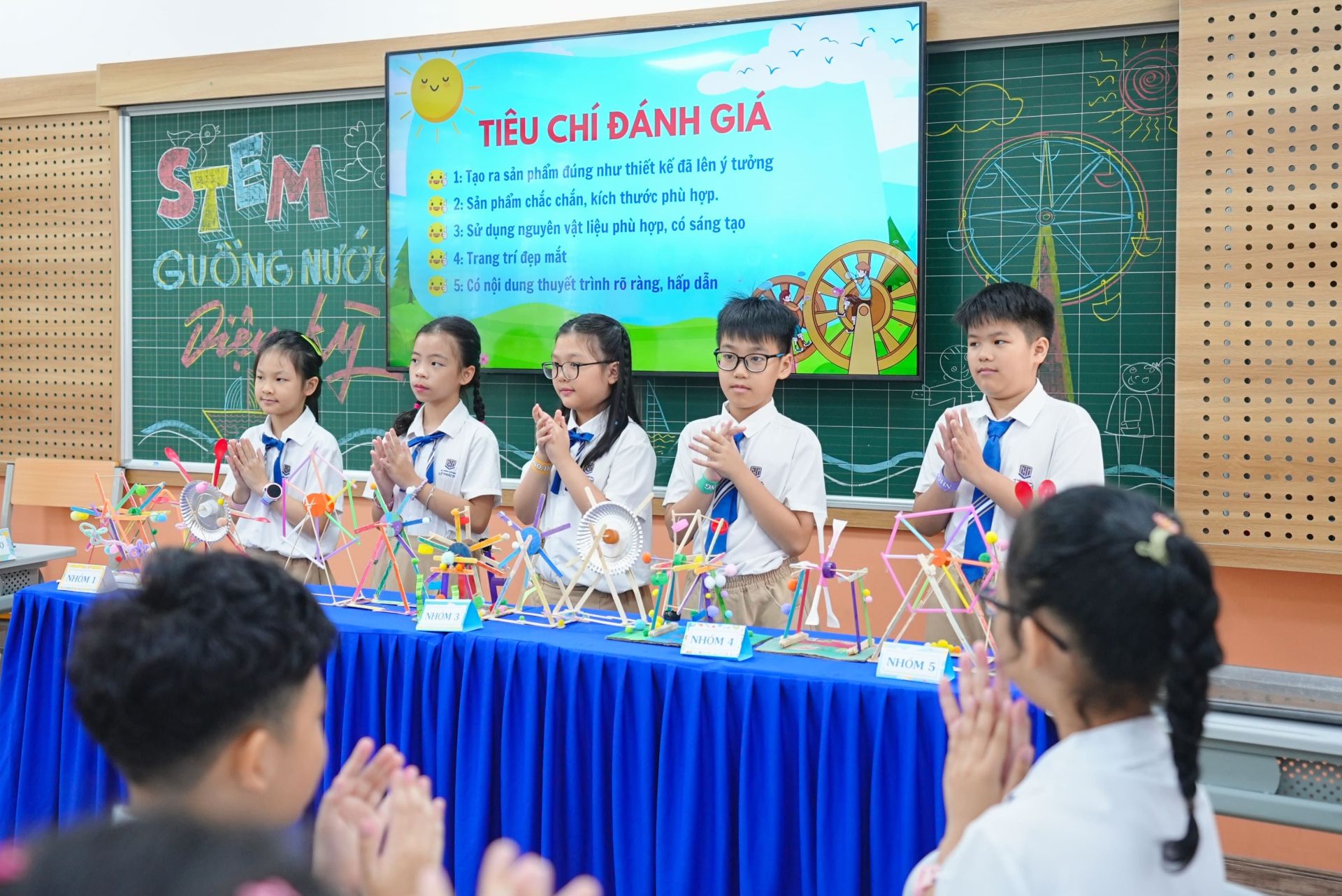 Trường Tiểu học Lý Thái Tổ tiên phong chuyển đổi số trong công tác giảng dạy