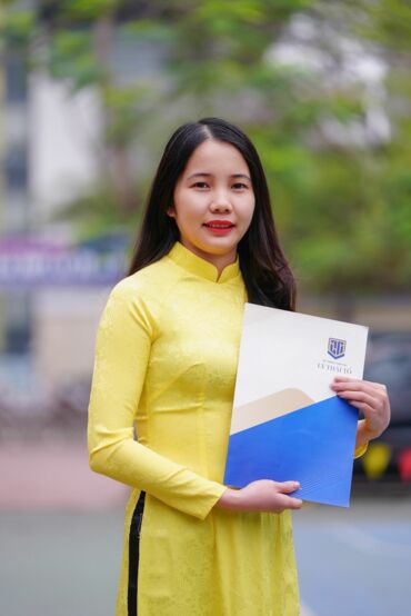 Cô Nguyễn Thị Thảo _ GV Địa