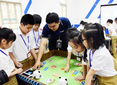 VTV1- Hiệu ứng tích cực từ chương trình giáo dục STEAM ở trường Tiểu học Lý Thái Tổ