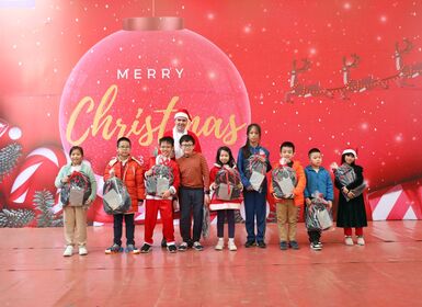 Giáng sinh rực rỡ và nhiều niềm vui ở trường Tiểu học Lý Thái Tổ