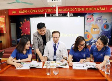 Tập huấn giảng dạy giáo trình Tiếng Anh mới với chuyên gia NXB Đại học Oxford