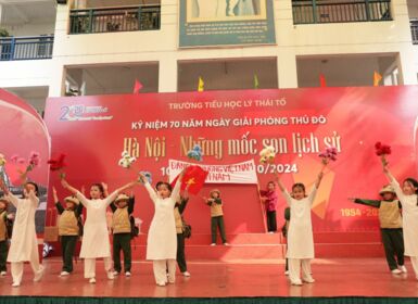 Xúc động chương trình nghệ thuật sân khấu hóa "Hà Nội - Những mốc son lịch sử"