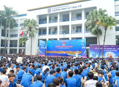 Lễ kết nạp Đoàn viên mới năm học 2025-2026