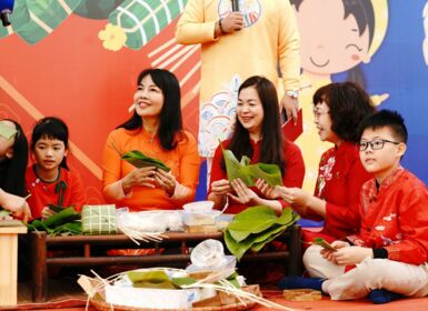 Rộn ràng Lễ hội bánh chưng ở trường Tiểu học Lý Thái Tổ