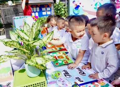 Phát triển ngôn ngữ, trí tưởng tượng cho trẻ thông qua chương trình "Ngày hội sách"