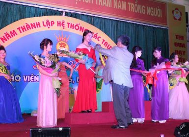 Lễ kỷ niệm 10 năm ngày thành lập Trường Tiểu học Lý Thái Tổ Và Hội thi Giáo viên Tài năng-Duyên dáng lần thứ II