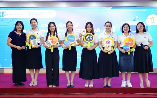 Giáo viên Tiểu học với chuyên đề "Ứng dụng công nghệ & AI trong Thiết kế Bài giảng, Quản lý Lớp học”