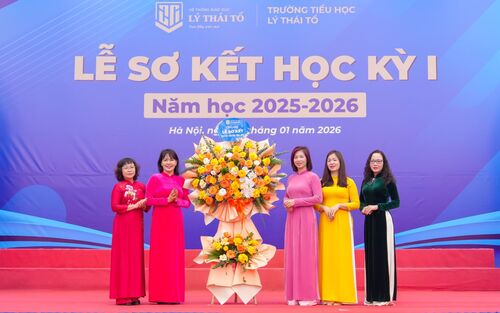Sơ kết học kỳ I 2025-2026: "Cùng nhau tỏa sáng, cùng nhau tự hào"