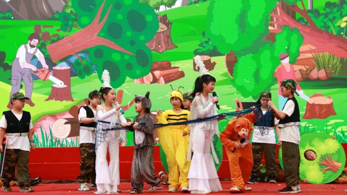 Rộn ràng Ngày hội Tiếng Anh ở trường Tiểu học Lý Thái Tổ