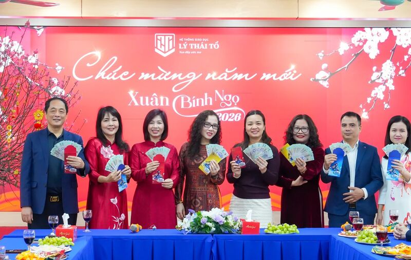 Lãnh đạo TCT Vinaconex gặp mặtCB-GV-NV Hệ thống giáo dục Lý Thái Tổ nhân dịp năm mới