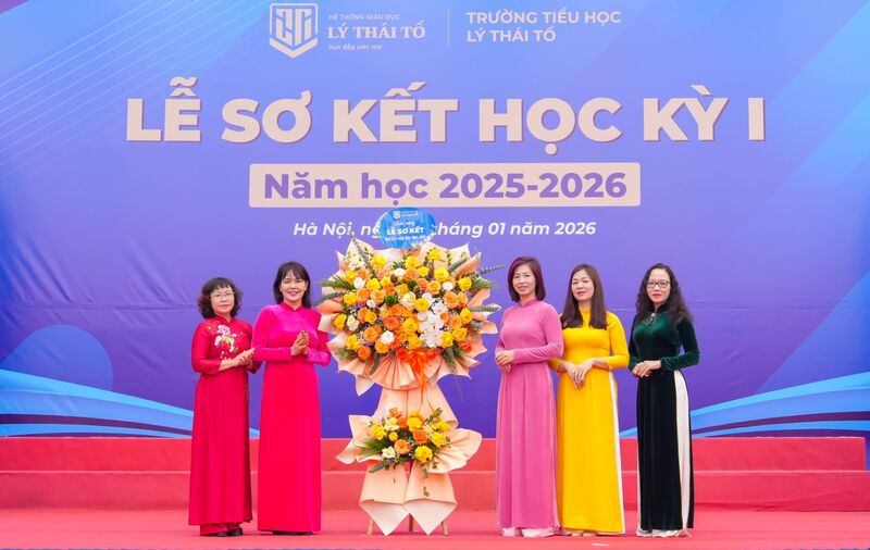 Sơ kết học kỳ I 2025-2026: "Cùng nhau tỏa sáng, cùng nhau tự hào"