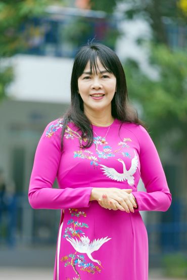 Cô Huỳnh Thị Hương