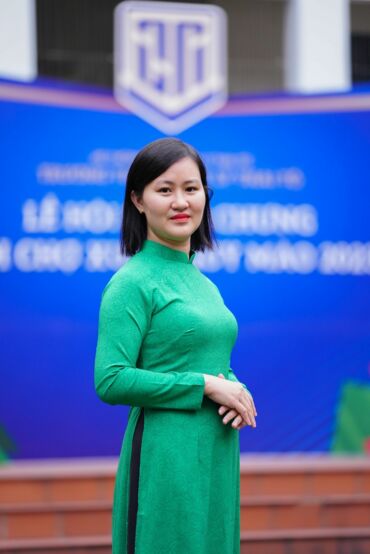 Cô Đoàn Thị Kiều Nhung _ GV Ngữ Văn