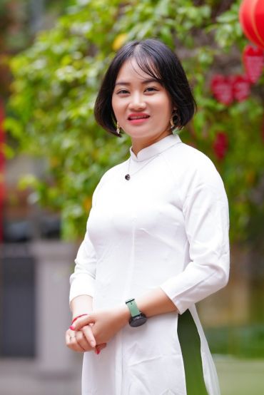 Cô Trần Thị Hoa Hậu