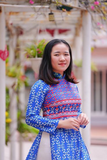 Cô Phạm Thị Hương